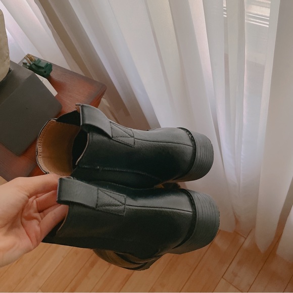 H&M Black Faux Leather Ankle Boots Womens Size 8.5 - Picture 3 of 8